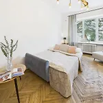 Cosy Kasprowicza In By Renters *