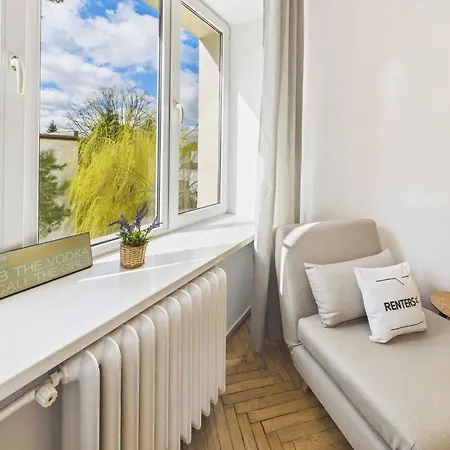 Appartement Cosy Kasprowicza In By Renters Warschau