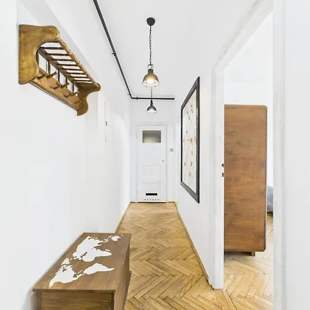 Cosy Kasprowicza In By Renters Apartamento Varsovia